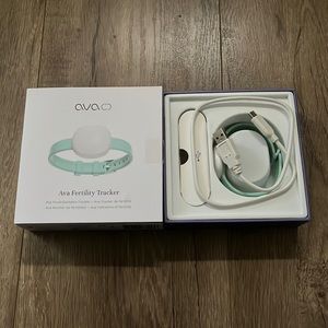 Ava fertility bracelet